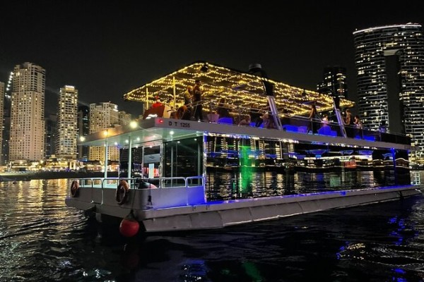 Dubai Creek Dhow Cruise with Dinner